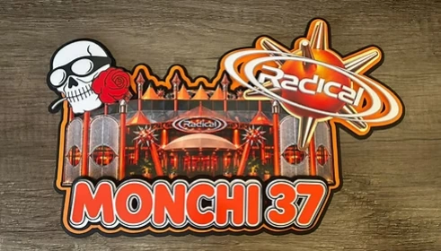 Cartel decorativo personalizado de varias capas con texto Monchi 37